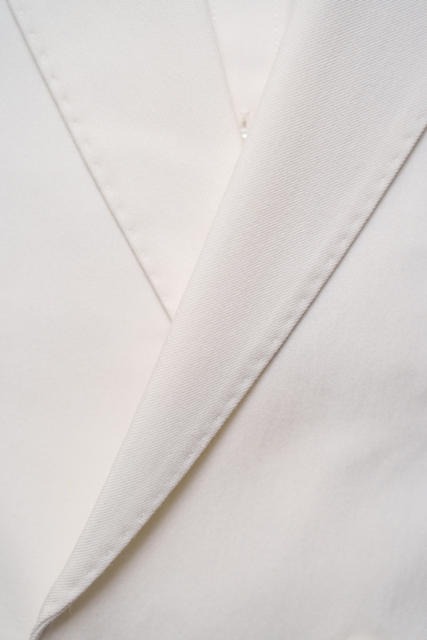 Genzuit $1880 皇家系列 純白雙排扣新郎禮服全套全身穿搭效果